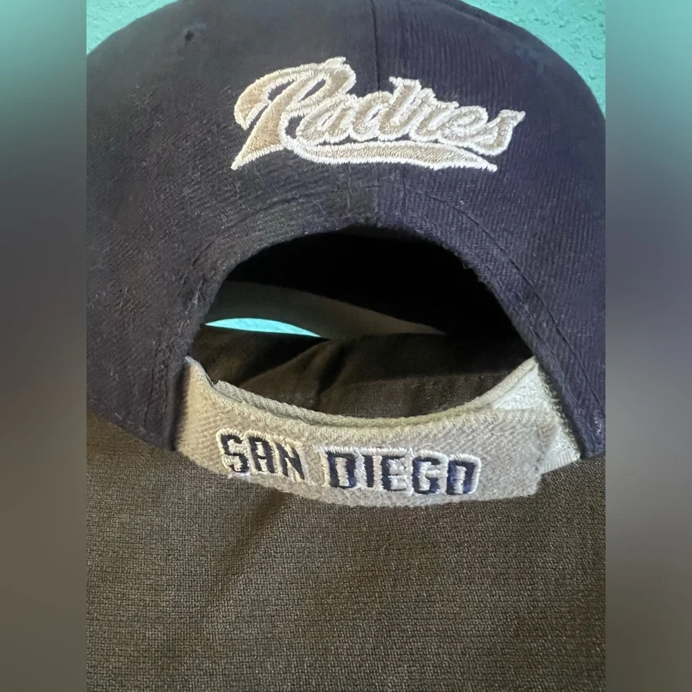 Vintage New Era San Diego Padres ball cap - child size